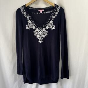 Lilly Pulitzer Navy Blue Embroidered Tunic Sweater Top Size Medium Wool Preppy